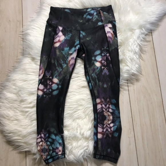 black floral workout leggings